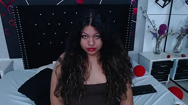 CloeStron online show from 09/29/25, 12:32