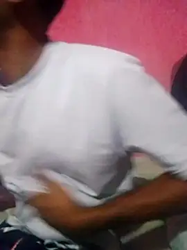 Snapshot of shessAz chatting on 03/27/26, 07:58 shessAz online show from 03/27/26, 07:58