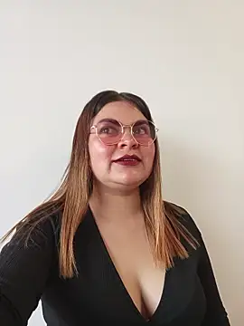 LUCIANA  99 online show from 10/31/25, 03:35