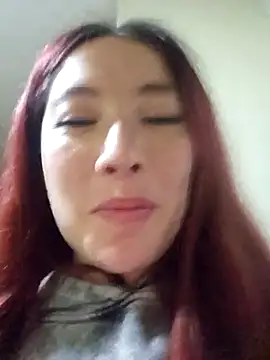 Snapshot of lunnaa_ chatting on 03/04/26, 11:00 lunnaa online show from 03/04/26, 11:00