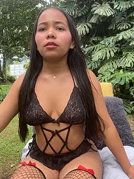 SophiaGuzman online show from 11/23/25, 03:34