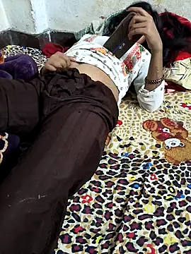 Snapshot of desimalai28 chatting on 03/31/26, 06:19 desimalai28 online show from 03/31/26, 06:19