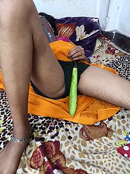 Snapshot of desimalai28 chatting on 04/04/26, 07:33 desimalai28 online show from 04/04/26, 07:33