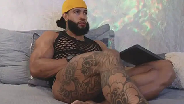 Snapshot of Osher_Cox chatting on 04/26/26, 10:40 Osher Cox online show from 04/26/26, 10:40