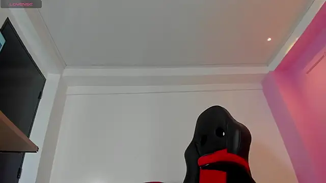 Snapshot of ALISSON_BARKER chatting on 11/05/25, 12:27 ALISSON BARKER online show from 11/05/25, 12:27