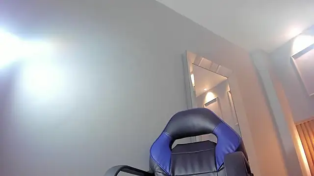 Snapshot of ALISSON_BARKER chatting on 11/24/25, 12:16 ALISSON BARKER online show from 11/24/25, 12:16