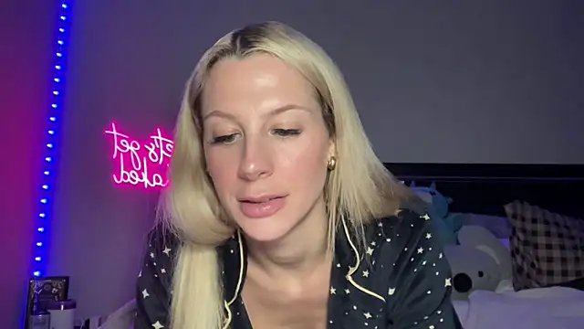 ChelseaCheeky online show from 10/29/25, 12:24