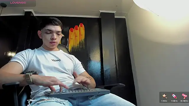 Eryonbradley online show from 09/18/25, 11:12