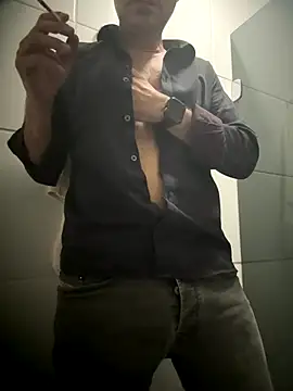 Snapshot of Sedutor420 chatting on 09/16/25, 04:24 Sedutor420 online show from 09/16/25, 04:24