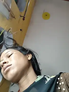 Snapshot of Sonam_pandeyji chatting on 07/11/26, 12:02 Sonam pandeyji online show from 07/11/26, 12:02