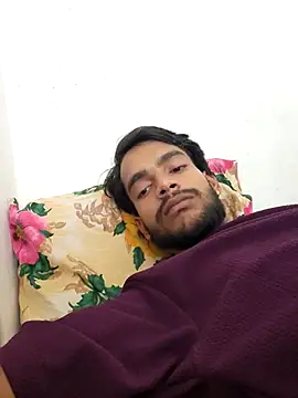 Snapshot of yashuuuu021 chatting on 09/13/25, 05:29 yashuuuu021 online show from 09/13/25, 05:29