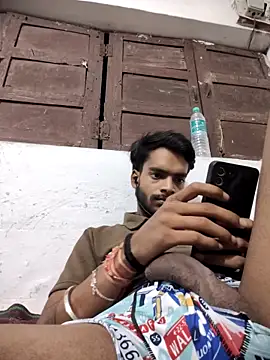 Snapshot of yashuuuu021 chatting on 09/22/25, 06:10 yashuuuu021 online show from 09/22/25, 06:10