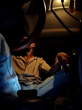 Snapshot of yashuuuu021 chatting on 09/29/25, 09:52 yashuuuu021 online show from 09/29/25, 09:52