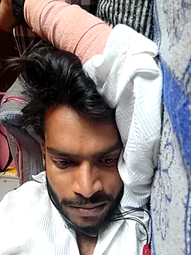 yashuuuu021 online show from 02/13/26, 09:16