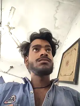 yashuuuu021 online show from 02/16/26, 11:39