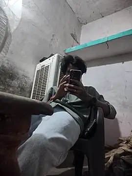 yashuuuu021 online show from 03/13/26, 07:20