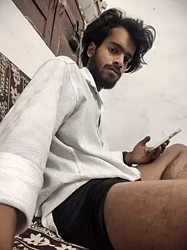 yashuuuu021 online show from 03/20/26, 06:57