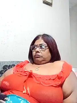 Snapshot of mileesha chatting on 04/28/26, 06:46 mileesha online show from 04/28/26, 06:46