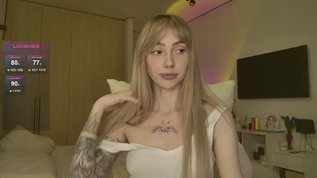 Lunainnk online show from 04/10/26, 12:49