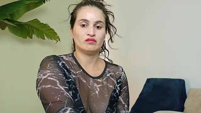 lizdevine online show from 12/01/25, 07:08