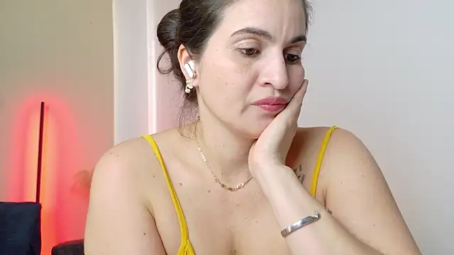 Snapshot of lizdevine chatting on 01/31/26, 07:11 lizdevine online show from 01/31/26, 07:11