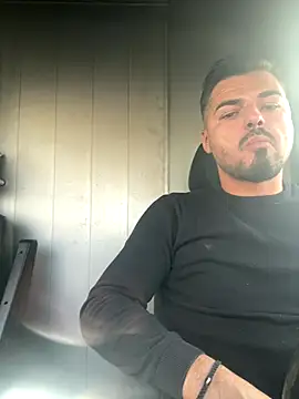 imooLoov online show from 10/21/25, 07:53