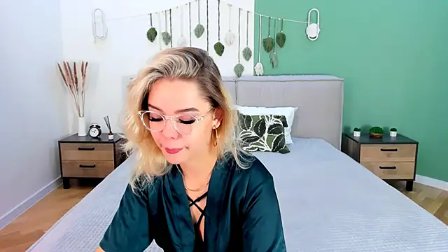 PrincessSlay online show from 09/16/25, 05:19