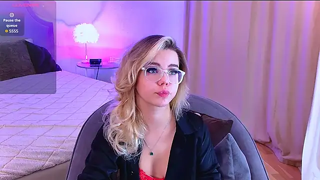 PrincessSlay online show from 09/29/25, 05:34