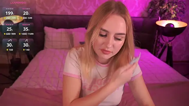 Snapshot of GabriellaJass chatting on 09/08/25, 08:08 GabriellaJass online show from 09/08/25, 08:08