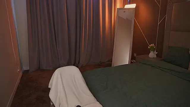 Snapshot of GabriellaJass chatting on 11/06/25, 08:48 GabriellaJass online show from 11/06/25, 08:48