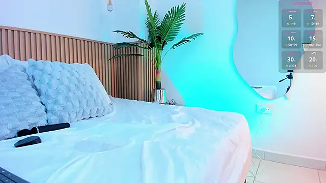 Nina sweetz12 online show from 09/23/25, 07:39