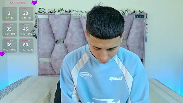 lana and liam  online show from 11/07/25, 10:15