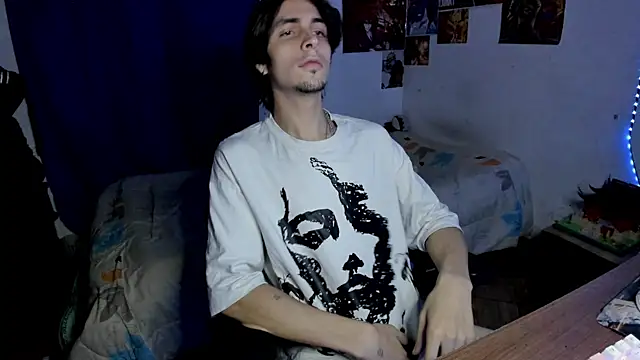 Snapshot of golden_ryyan chatting on 04/08/26, 07:30 golden ryyan online show from 04/08/26, 07:30