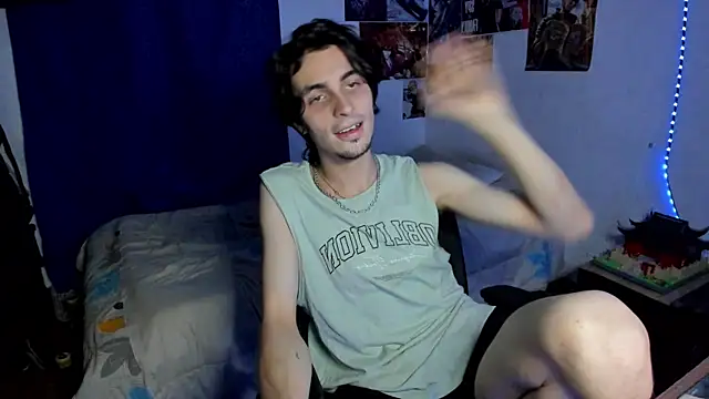 Snapshot of golden_ryyan chatting on 04/09/26, 12:32 golden ryyan online show from 04/09/26, 12:32