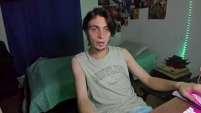 Snapshot of golden_ryyan chatting on 04/25/26, 06:05 golden ryyan online show from 04/25/26, 06:05