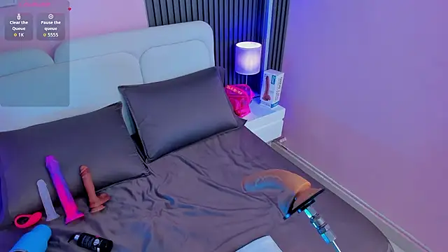 Snapshot of Clawdeen__wolf chatting on 03/28/26, 08:08 Clawdeen wolf online show from 03/28/26, 08:08