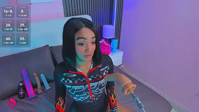 Snapshot of Clawdeen__wolf chatting on 04/07/26, 08:20 Clawdeen wolf online show from 04/07/26, 08:20