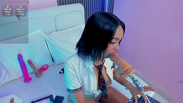 Snapshot of Clawdeen__wolf chatting on 04/14/26, 07:53 Clawdeen wolf online show from 04/14/26, 07:53