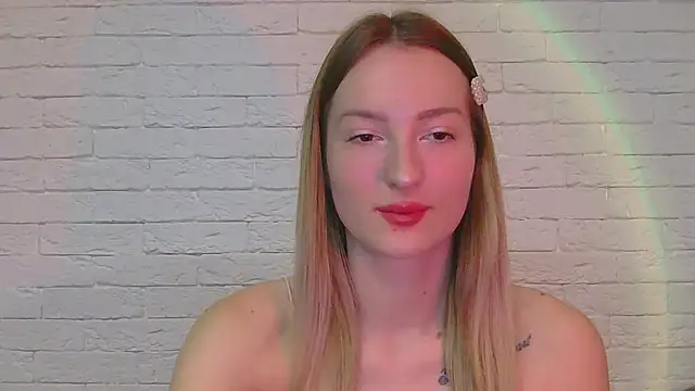 Snapshot of Alice_Sweet_01 chatting on 11/07/25, 04:51 Alice Sweet 01 online show from 11/07/25, 04:51