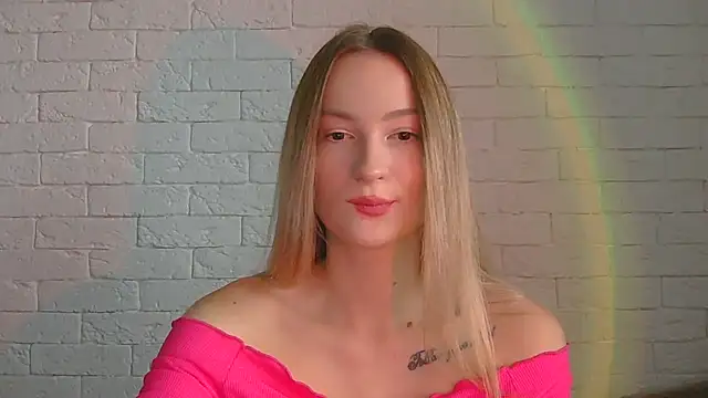 Snapshot of Alice_Sweet_01 chatting on 11/20/25, 11:43 Alice Sweet 01 online show from 11/20/25, 11:43