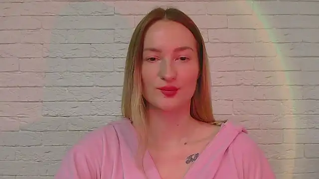 Snapshot of Alice_Sweet_01 chatting on 12/01/25, 02:11 Alice Sweet 01 online show from 12/01/25, 02:11