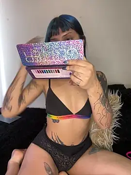 ZoeRaven Pink online show from 10/22/25, 02:28