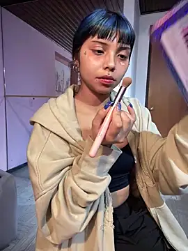 ZoeRaven Pink online show from 10/28/25, 01:36