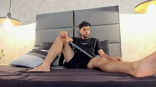 Snapshot of RaphaelDufort chatting on 09/08/25, 11:48 RaphaelDufort online show from 09/08/25, 11:48