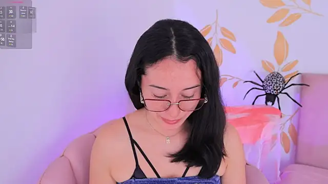 Ginevra esposito online show from 10/27/25, 01:15