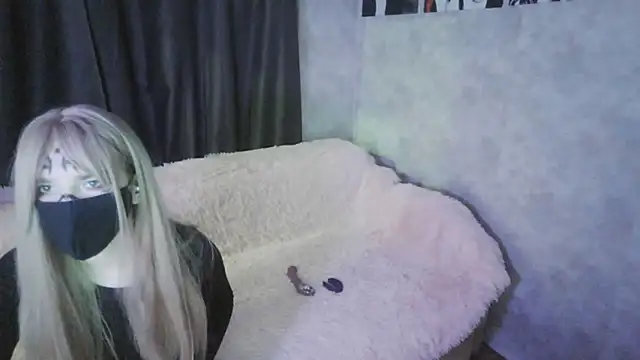 Snapshot of KIYOMIchka chatting on 10/16/25, 04:19 KIYOMIchka online show from 10/16/25, 04:19