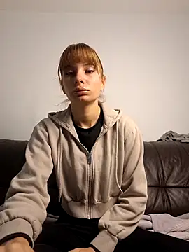 D4ddyslut online show from 12/04/25, 01:09