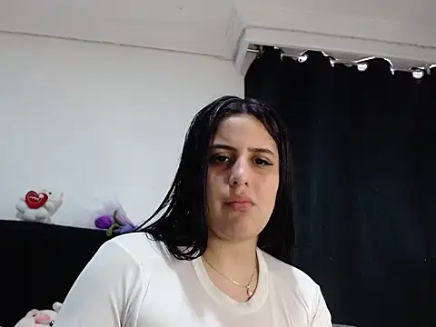 Snapshot of Electraweb_09 chatting on 09/08/25, 09:03 Electraweb 09 online show from 09/08/25, 09:03