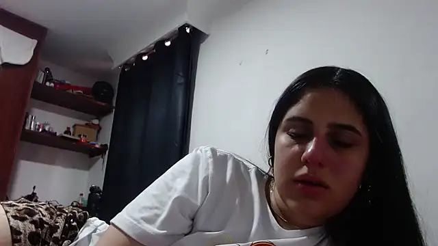 Snapshot of Electraweb_09 chatting on 10/03/25, 12:35 Electraweb 09 online show from 10/03/25, 12:35