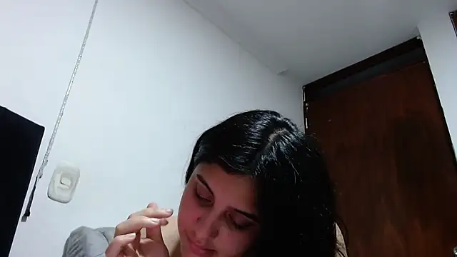 Snapshot of Electraweb_09 chatting on 10/09/25, 09:35 Electraweb 09 online show from 10/09/25, 09:35